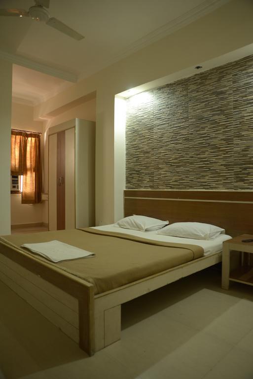 Hotel Sri Sai Krupa Hyderabad Ruang foto