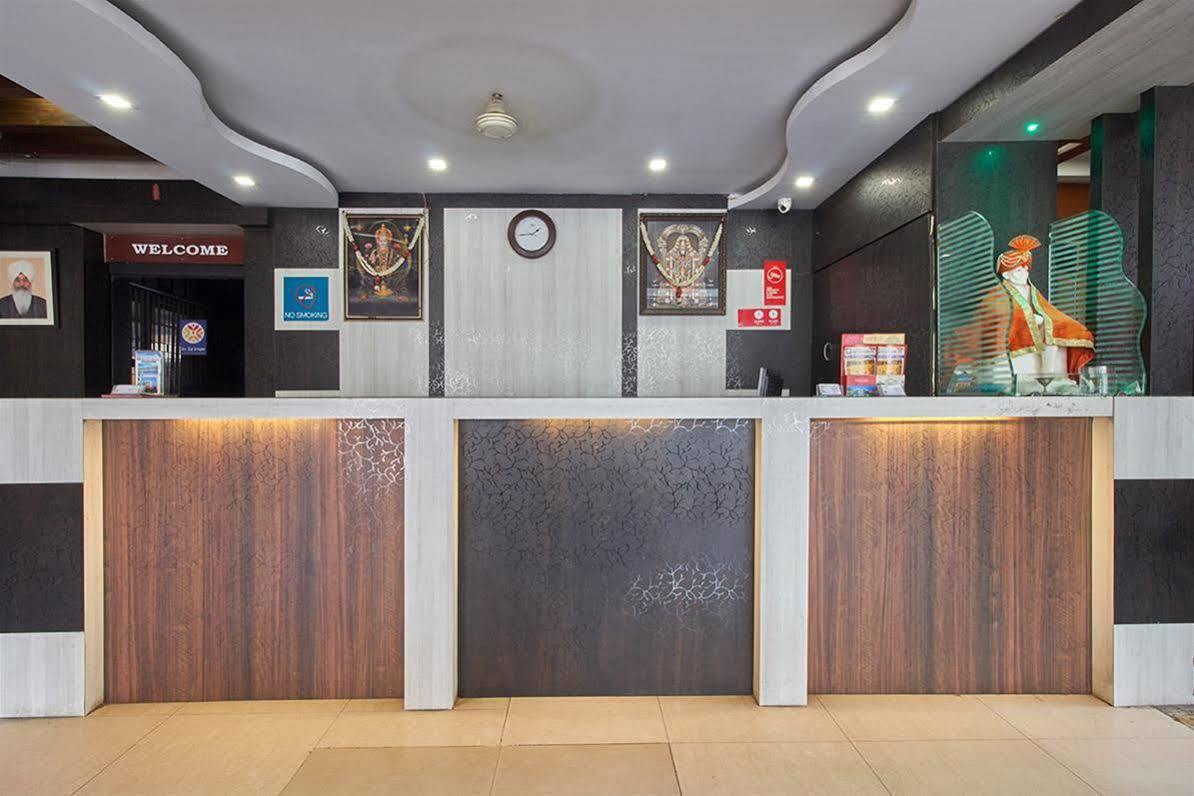 Hotel Sri Sai Krupa Hyderabad Bagian luar foto