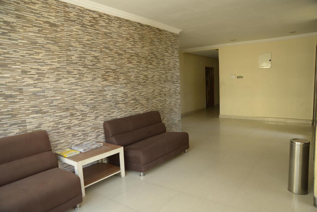 Hotel Sri Sai Krupa Hyderabad Bagian luar foto