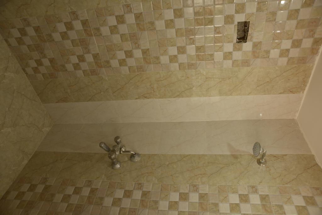 Hotel Sri Sai Krupa Hyderabad Bagian luar foto